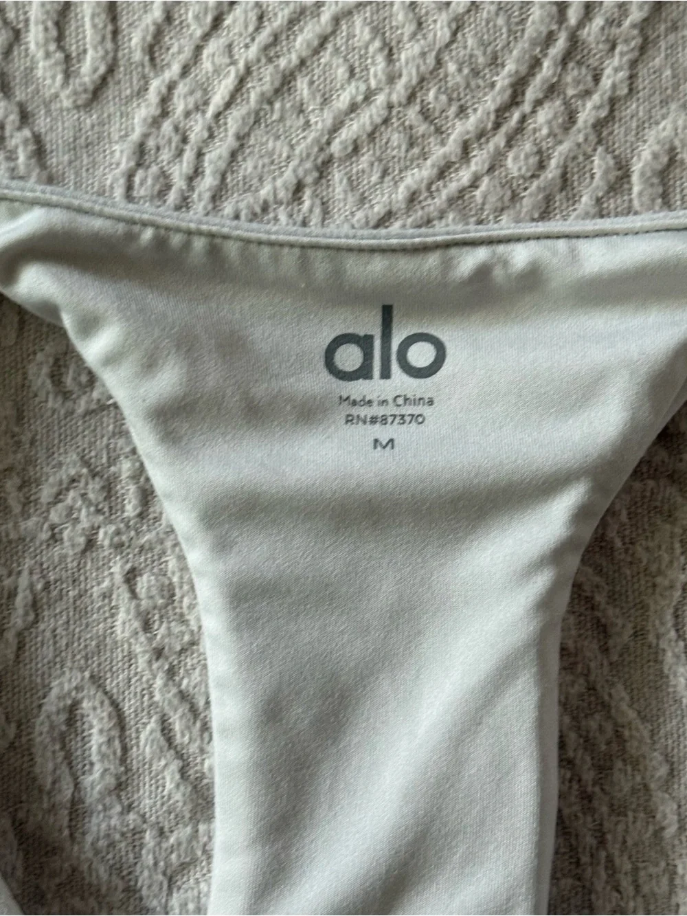ALO Yoga Softsculpt Base Bra